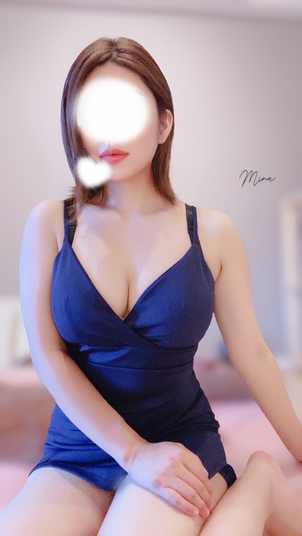 みな　